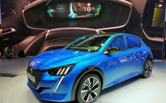 Salon de Genève 2019 : le match Clio-208