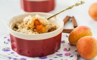 Crumble abricot et nectarine (préparation à la main)