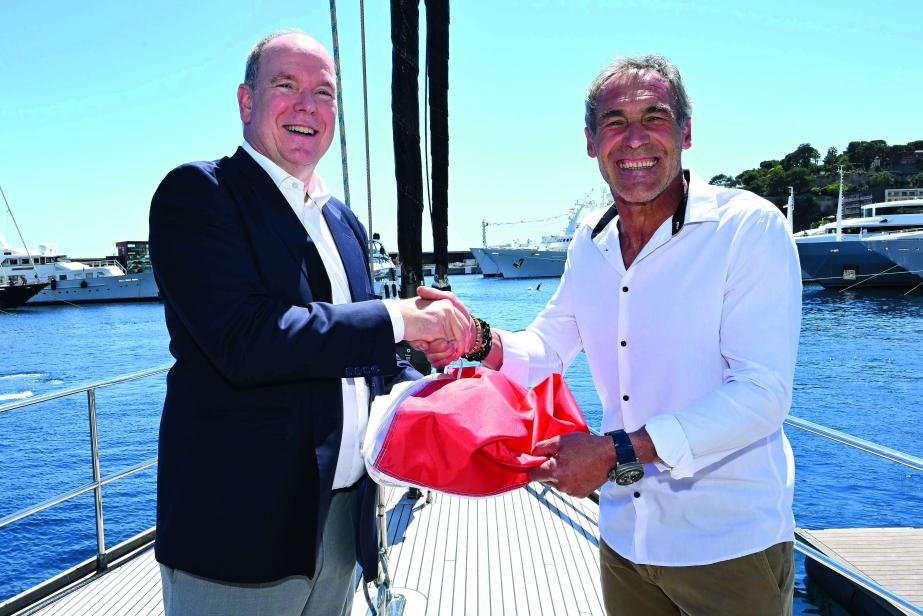 Le Yacht Club avec Mike Horn