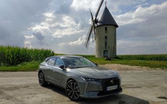 DS 4