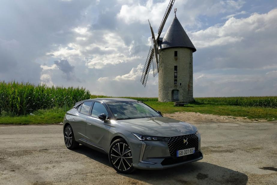 DS 4