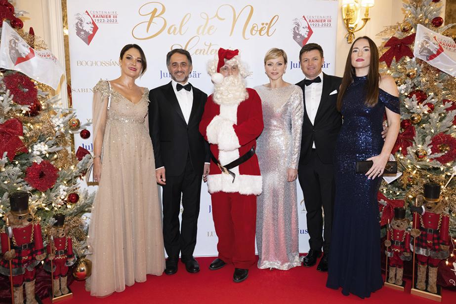Un Bal de Noël généreux