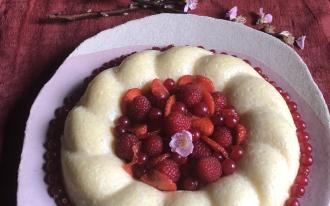 Couronne de riz condé aux fruits rouges et liqueur de framboise