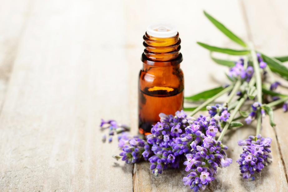 Quelles huiles essentielles contre les coups de soleil ?