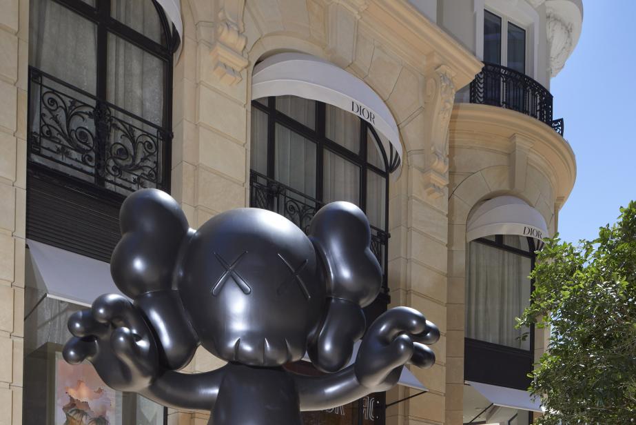 Un Companion de Kaws aux enchères
