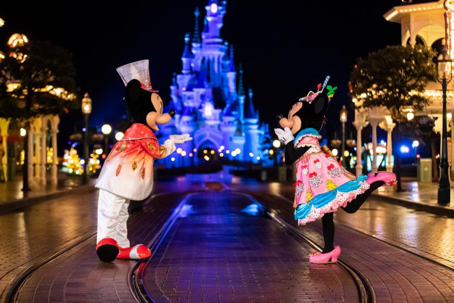 Disneyland : les plus grands secrets enfin révélés.