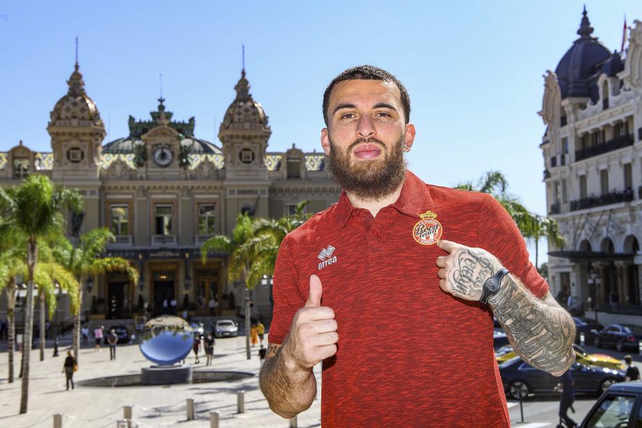 Mike James Star de la Roca Team