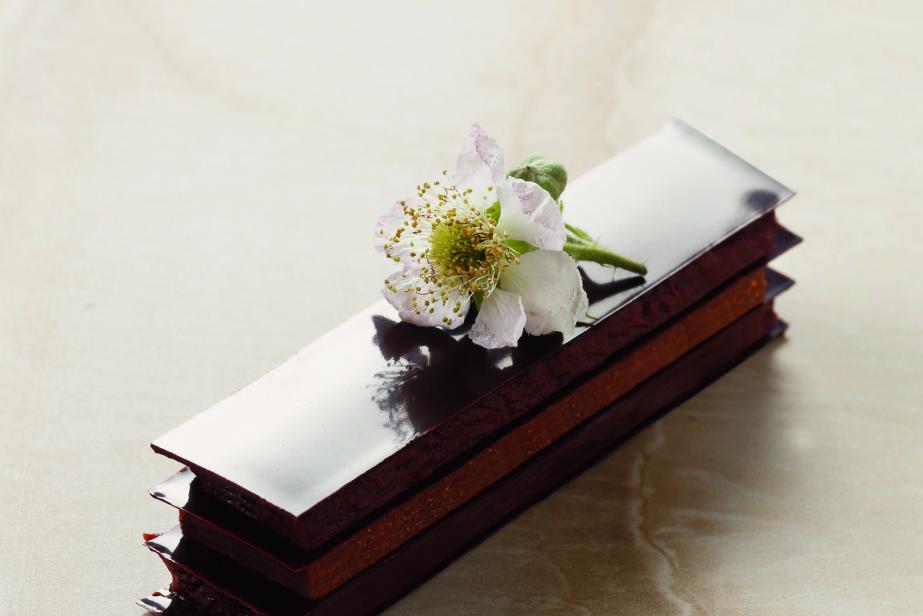 Mille feuilles yuzu et praliné aux graines de sésame