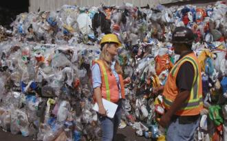 Plastique, la guerre est déclarée