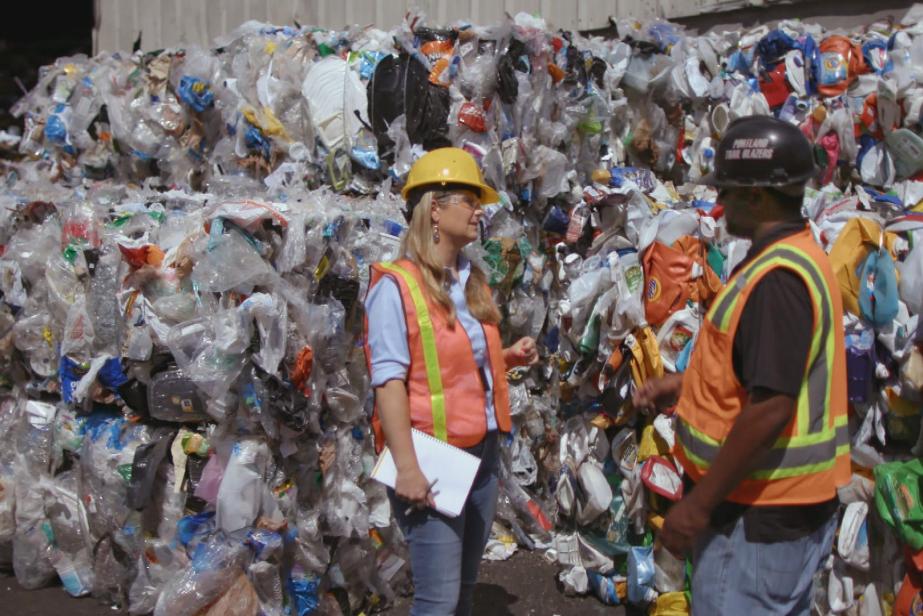 Plastique, la guerre est déclarée