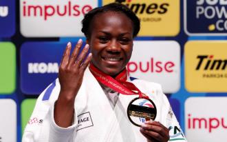 Regard Extérieur – Clarisse Agbegnenou