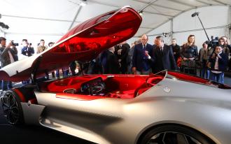 Le 2e Salon International de l'Automobile : écologique et novateur