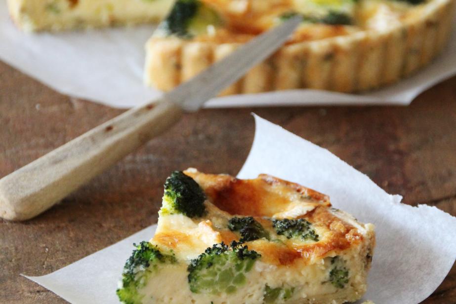Tarte aux brocolis et au Neufchâtel AOP