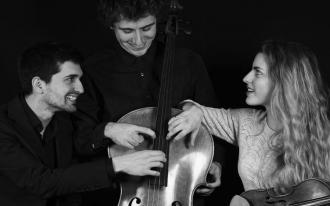 Le trio Zeliha
